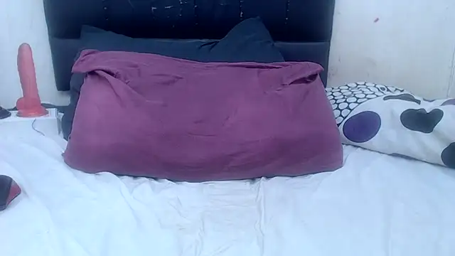 RarePearlz's cam snapshot