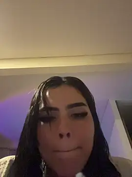 Chloemercury's cam snapshot