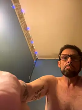 biggdaddyandqueenn's cam snapshot