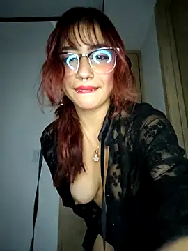 Sarah_Lark-'s cam snapshot