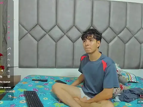 Lyon-Hot10 live sex cam