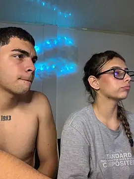 Sharlotte_Davin live sex cam