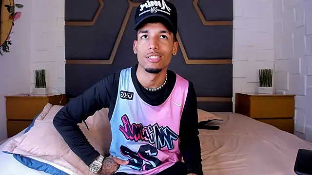 Thiagoferreti live sex cam