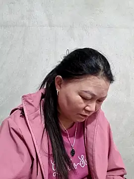 yoowwmr's cam snapshot