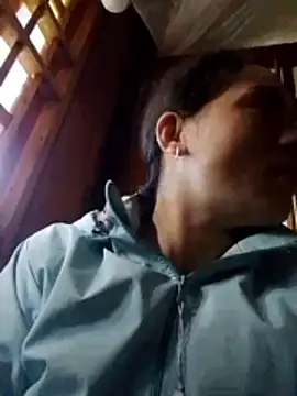 bela-hayes's cam snapshot