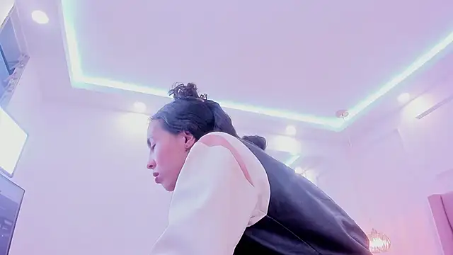 _hanna_bakerr_'s cam snapshot