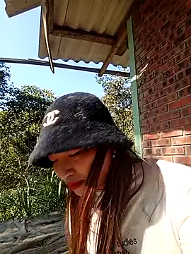 sowbibi's cam snapshot