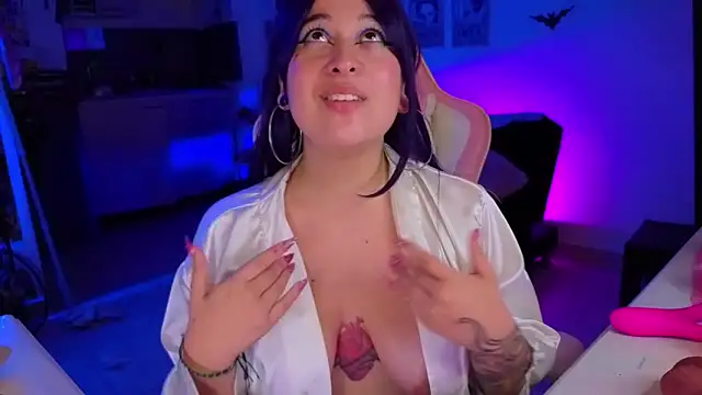 Celeste_Bauman's cam snapshot