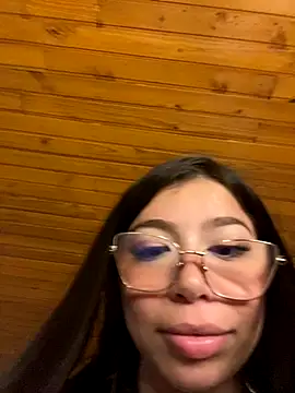 Maddy_Piink live sex cam