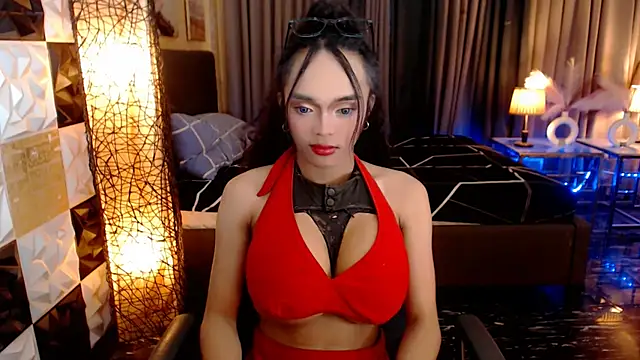 BigCockKharlaTS live sex cam