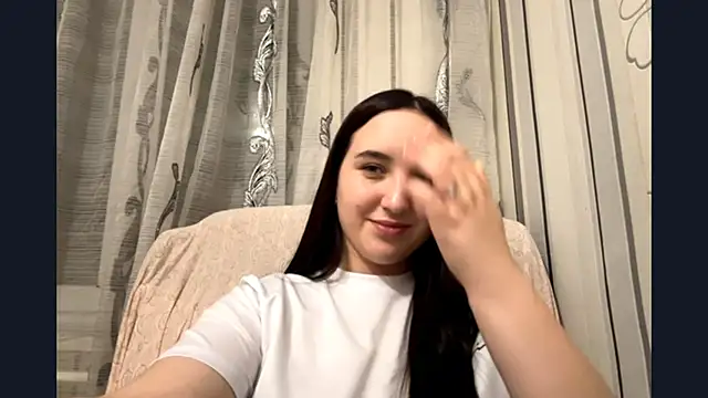 DaisyMolly's cam snapshot