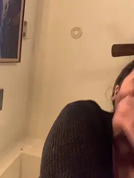 holyeroticss live sex cam