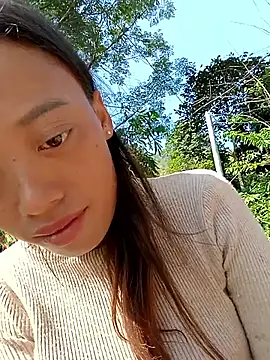 llomayy-love's cam snapshot