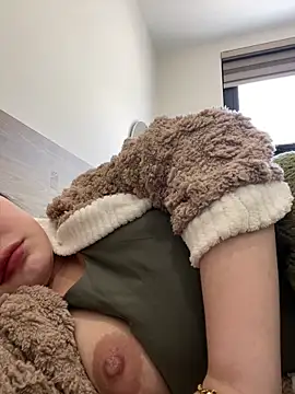 Nhi999's cam snapshot