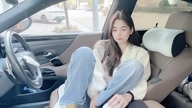 orla2021's cam snapshot