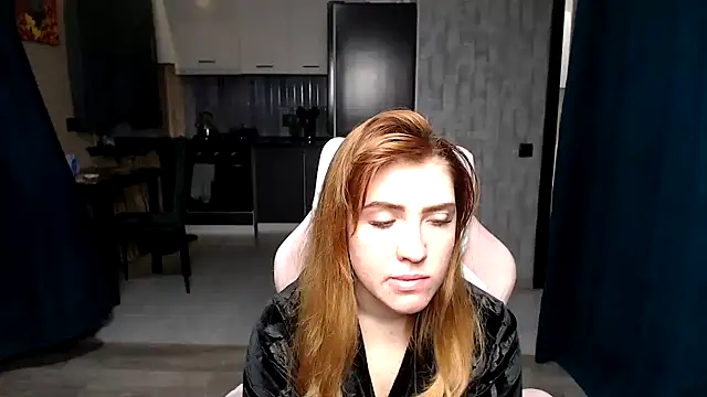 Reginasmilee's cam snapshot