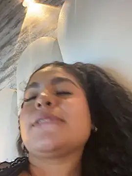 Yassy_vazquez's cam snapshot