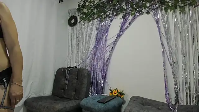 VioletXJasper's cam snapshot