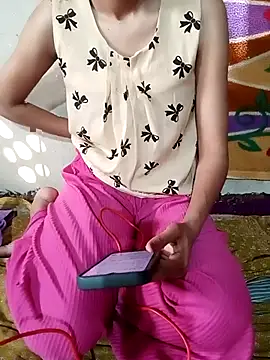 Riya_baby02's cam snapshot