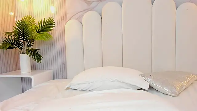 luna_hot_ass's cam snapshot