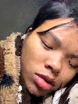 hello-cute's cam snapshot