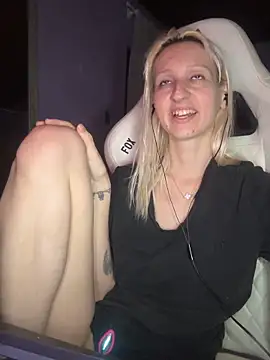 thebunnydark's cam snapshot