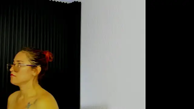 MissKathyfox's cam snapshot