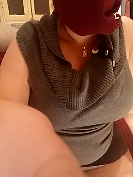 mayakhalyfaa's cam snapshot