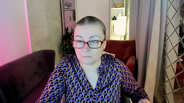 AlexandraKind live sex cam