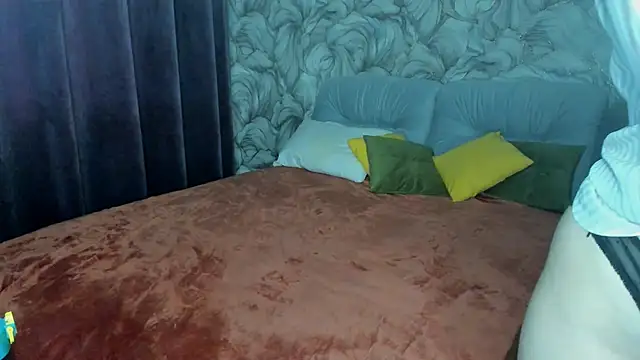 LaurennHill's cam snapshot