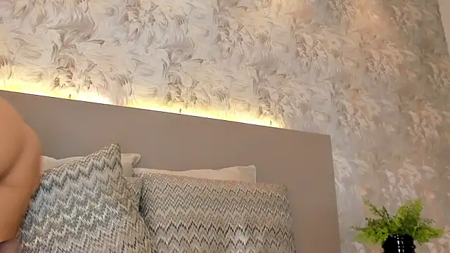 JadaKai live sex cam