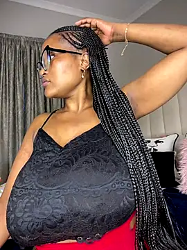 Bustygoddess32 live sex cam