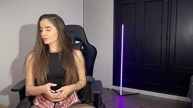 -KroshkaEnot-'s cam snapshot