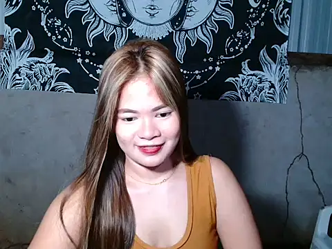 asian_pinaydaniela's cam snapshot