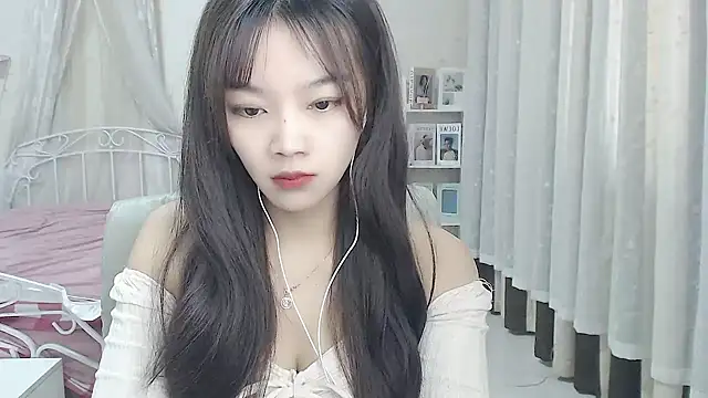 Romy-sweet live sex cam