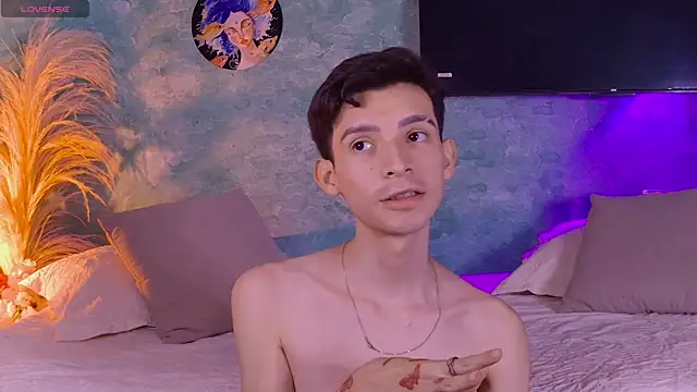 VicenteFerrer live sex cam