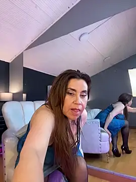 Samantha_Milf__'s cam snapshot