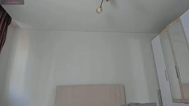 sweety_vikky live sex cam