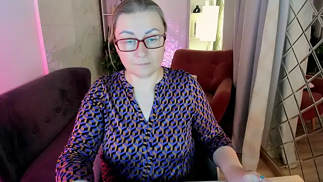 AlexandraKind live sex cam