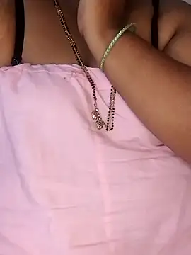 Divyahoty's cam snapshot