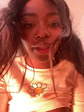 alissradiante1 live sex cam