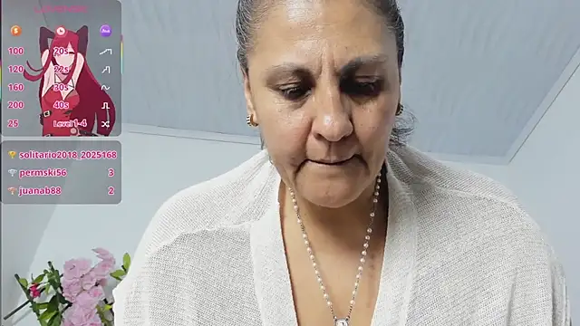 merlyna_goldens live sex cam