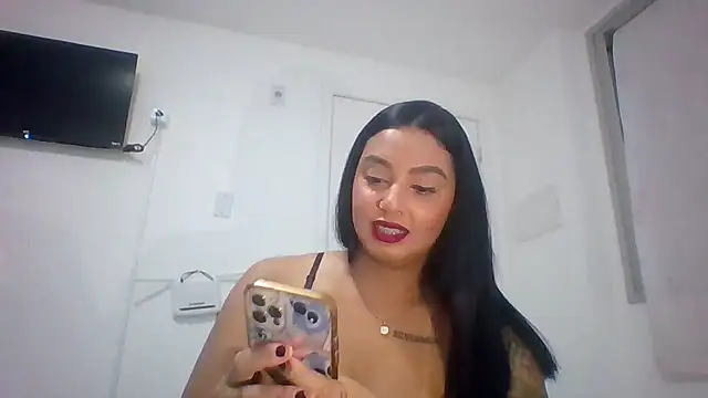 Nandinha777 live sex cam