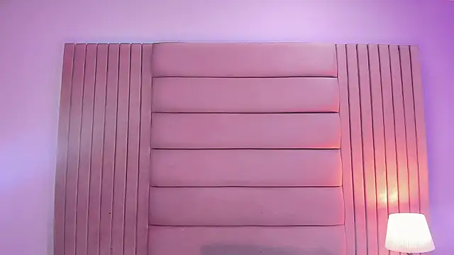 Valeria_Rouss live sex cam