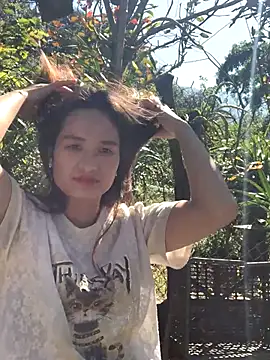 MinhMinh126's cam snapshot