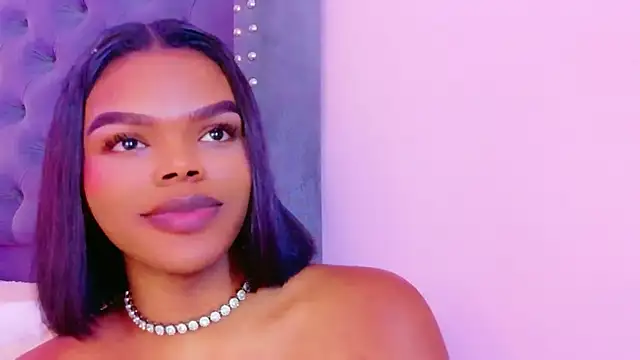 CamiEstrada live sex cam