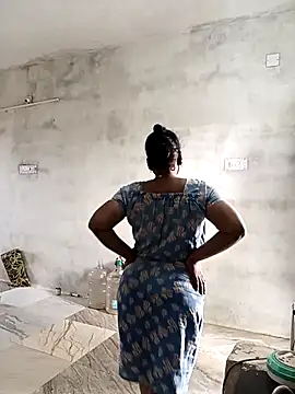 MaaliiiPonuTamil's cam snapshot