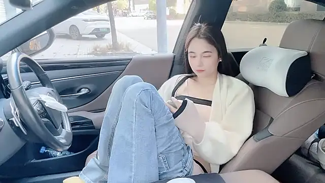 orla2021's cam snapshot