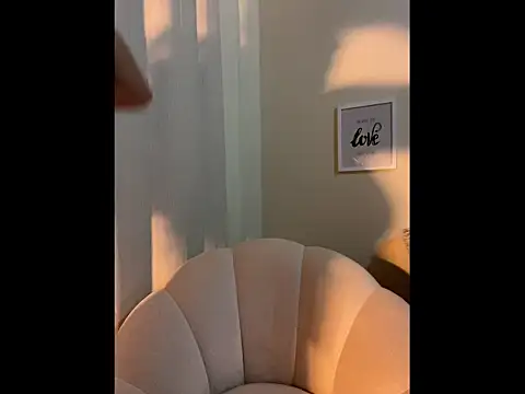 loolla_23's cam snapshot