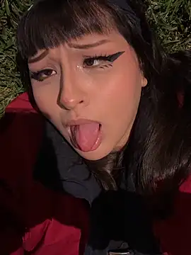 sara__lynn live sex cam